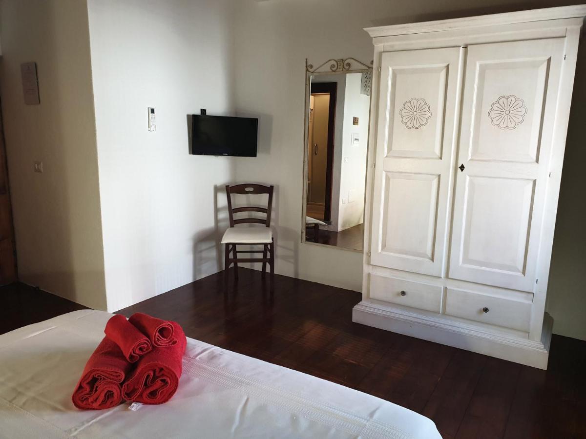 The Templars Guesthouse Santu Lussurgiu Exterior foto
